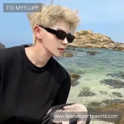 万瑛羚